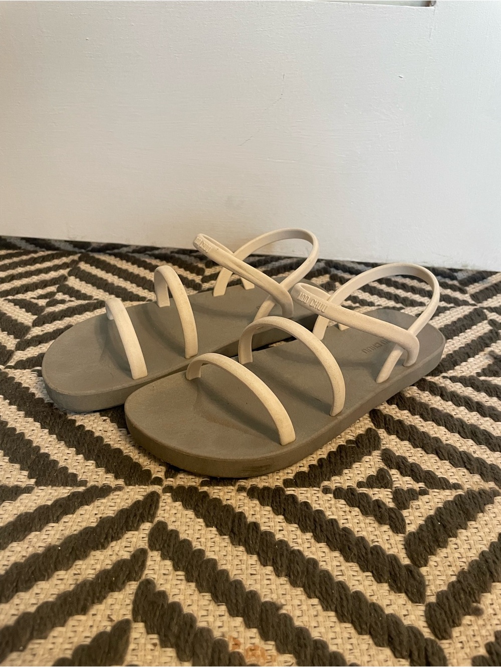 Moo Chuu Multi-Strap Slide Sandals in White and Gray